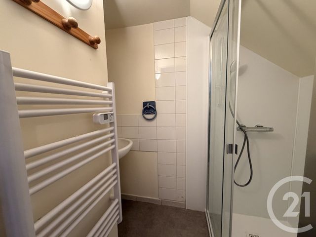 Appartement F2 à louer - 2 pièces - 42.0 m2 - TARARE - 69 - RHONE-ALPES - Century 21 Coquillat Immobilier