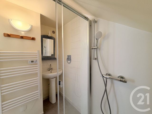 Appartement F2 à louer - 2 pièces - 42.0 m2 - TARARE - 69 - RHONE-ALPES - Century 21 Coquillat Immobilier