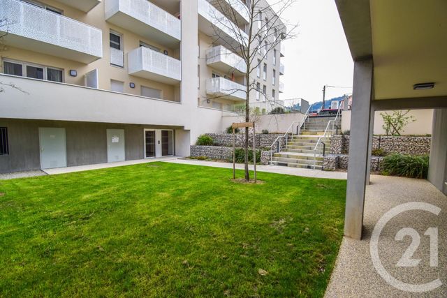Appartement F4 à vendre - 4 pièces - 79.53 m2 - TARARE - 69 - RHONE-ALPES - Century 21 Coquillat Immobilier