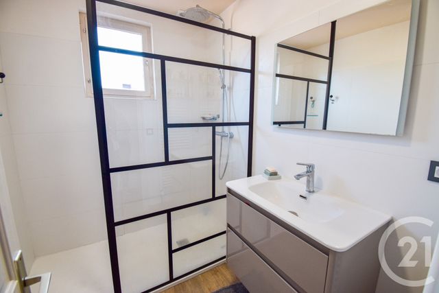 Appartement F5 à vendre - 5 pièces - 100.94 m2 - TARARE - 69 - RHONE-ALPES - Century 21 Coquillat Immobilier