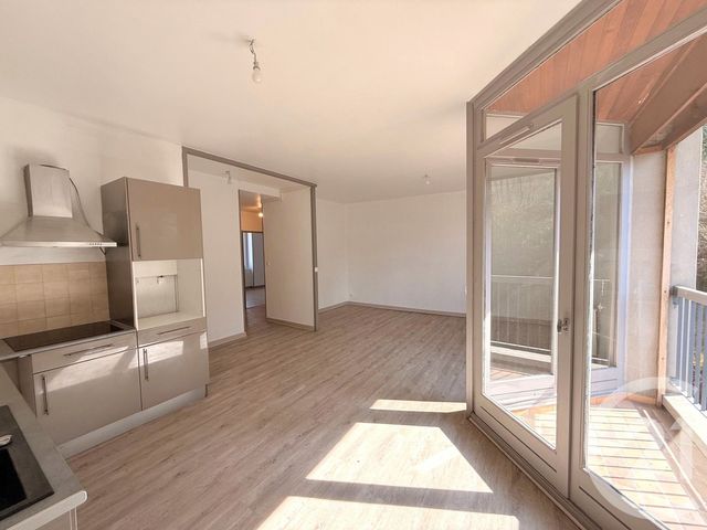 Appartement F4 à vendre AMPLEPUIS