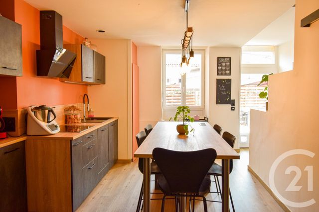 Appartement F5 à vendre - 5 pièces - 92.72 m2 - TARARE - 69 - RHONE-ALPES - Century 21 Coquillat Immobilier
