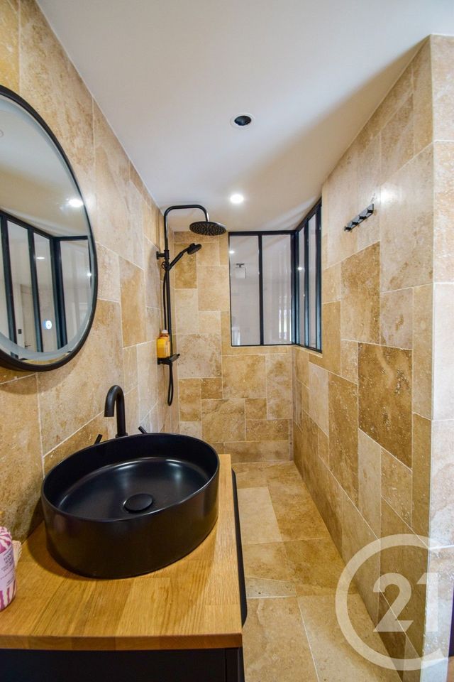Appartement F5 à vendre - 5 pièces - 92.72 m2 - TARARE - 69 - RHONE-ALPES - Century 21 Coquillat Immobilier