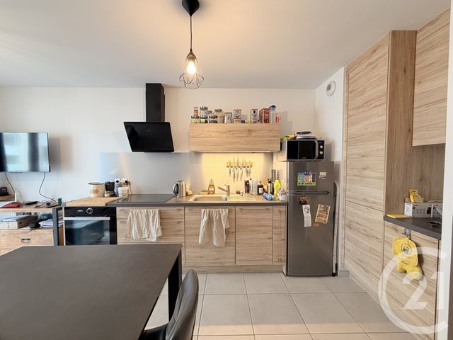 Appartement F2 à louer - 2 pièces - 38.8 m2 - TARARE - 69 - RHONE-ALPES - Century 21 Coquillat Immobilier