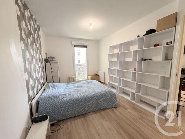 Appartement F2 à louer - 2 pièces - 38.8 m2 - TARARE - 69 - RHONE-ALPES - Century 21 Coquillat Immobilier
