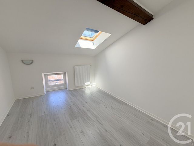 Appartement F4 à louer - 4 pièces - 67.25 m2 - PONTCHARRA SUR TURDINE - 69 - RHONE-ALPES - Century 21 Coquillat Immobilier