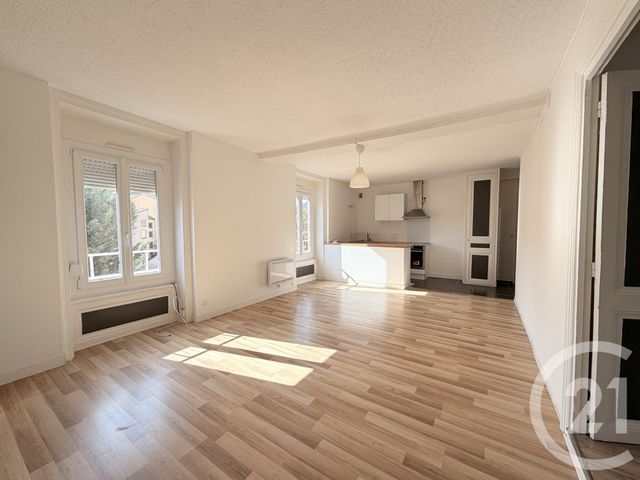 Appartement F3 à louer - 3 pièces - 56.69 m2 - TARARE - 69 - RHONE-ALPES - Century 21 Coquillat Immobilier