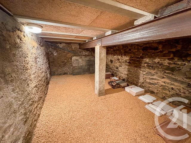 Appartement T2 à vendre - 2 pièces - 30.9 m2 - TARARE - 69 - RHONE-ALPES - Century 21 Coquillat Immobilier
