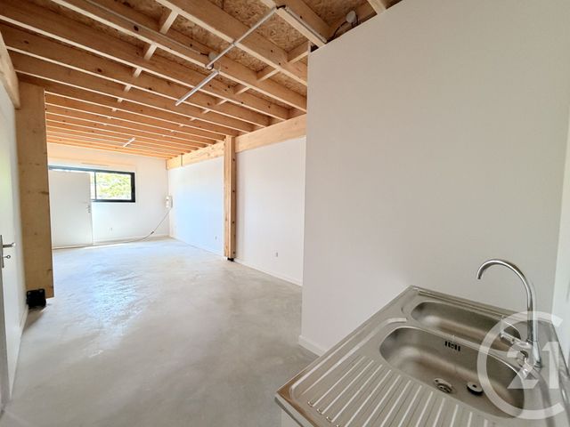 commerce à louer - 180.0 m2 - LETRA - 69 - RHONE-ALPES - Century 21 Coquillat Immobilier