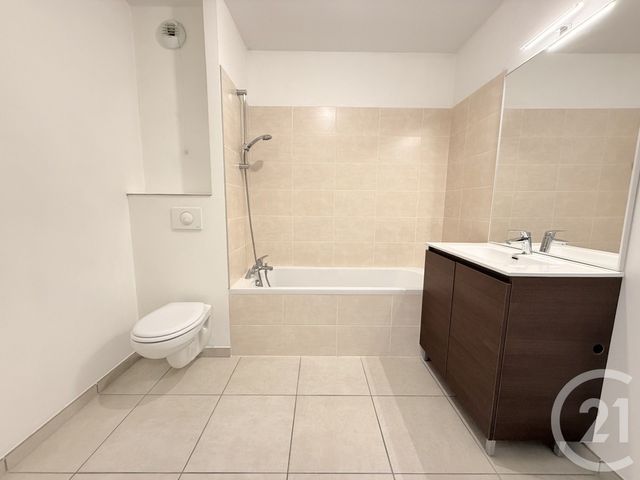Appartement F1 à vendre - 1 pièce - 32.3 m2 - TARARE - 69 - RHONE-ALPES - Century 21 Coquillat Immobilier