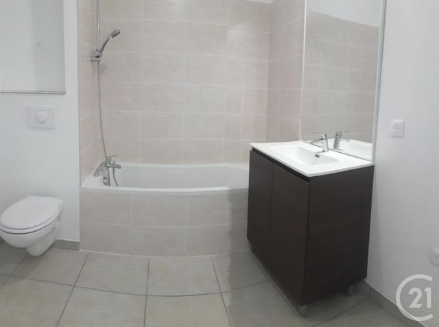 Appartement F1 à vendre - 1 pièce - 32.3 m2 - TARARE - 69 - RHONE-ALPES - Century 21 Coquillat Immobilier