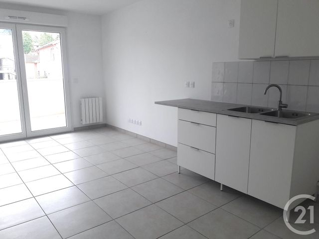 Appartement F1 à vendre - 1 pièce - 32.3 m2 - TARARE - 69 - RHONE-ALPES - Century 21 Coquillat Immobilier