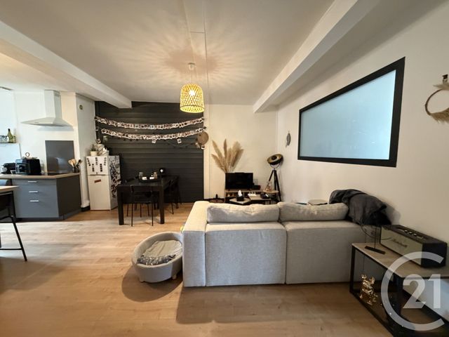 Appartement F4 à louer - 4 pièces - 85.0 m2 - TARARE - 69 - RHONE-ALPES - Century 21 Coquillat Immobilier
