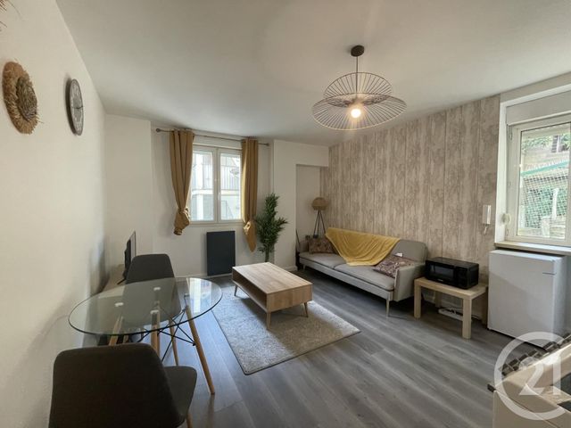 Appartement F2 à louer - 2 pièces - 31.0 m2 - TARARE - 69 - RHONE-ALPES - Century 21 Coquillat Immobilier
