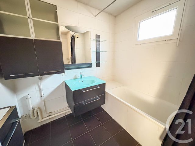 Appartement F3 à vendre - 3 pièces - 62.46 m2 - TARARE - 69 - RHONE-ALPES - Century 21 Coquillat Immobilier