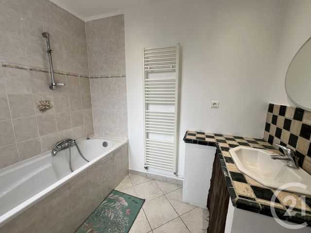 Appartement F4 à vendre - 4 pièces - 95.84 m2 - TARARE - 69 - RHONE-ALPES - Century 21 Coquillat Immobilier