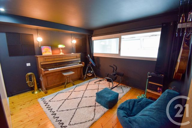 Afficher la photo en grand Appartement Duplex à vendre - 4 pièces - 135.0 m2 - TARARE - 69 - RHONE-ALPES - Century 21 Coquillat Immobilier