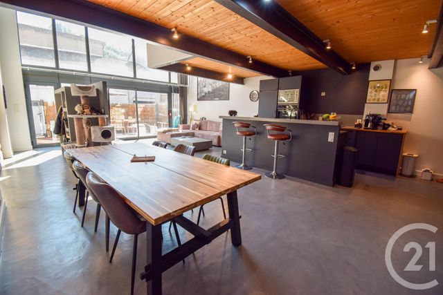 Afficher la photo en grand Appartement Duplex à vendre - 4 pièces - 135.0 m2 - TARARE - 69 - RHONE-ALPES - Century 21 Coquillat Immobilier