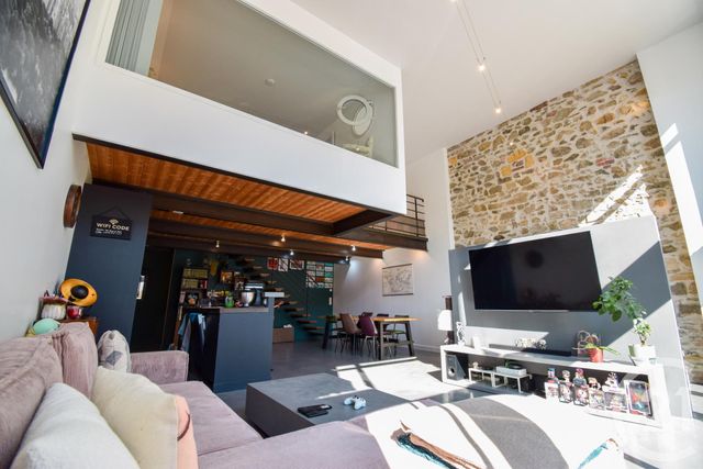 Afficher la photo en grand Appartement Duplex à vendre - 4 pièces - 135.0 m2 - TARARE - 69 - RHONE-ALPES - Century 21 Coquillat Immobilier