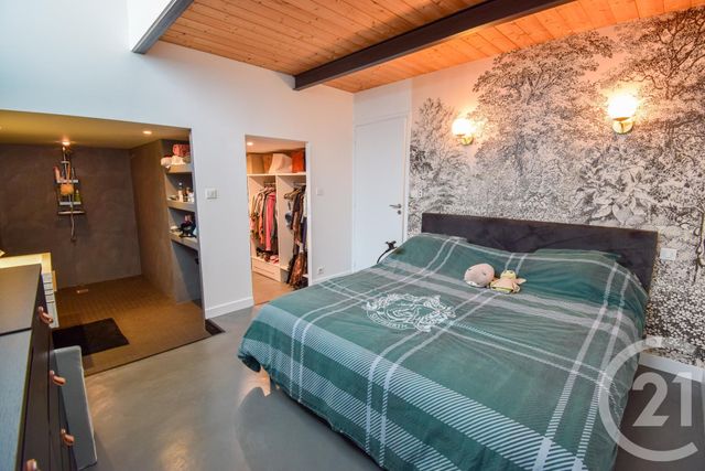 Afficher la photo en grand Appartement Duplex à vendre - 4 pièces - 135.0 m2 - TARARE - 69 - RHONE-ALPES - Century 21 Coquillat Immobilier