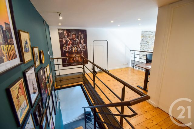 Afficher la photo en grand Appartement Duplex à vendre - 4 pièces - 135.0 m2 - TARARE - 69 - RHONE-ALPES - Century 21 Coquillat Immobilier