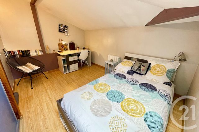 Afficher la photo en grand Appartement F3 bis à vendre - 5 pièces - 63.27 m2 - LENTILLY - 69 - RHONE-ALPES - Century 21 Coquillat Immobilier