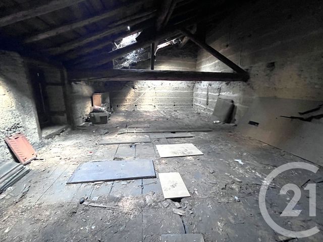 Appartement à vendre - 2 pièces - 116.0 m2 - TARARE - 69 - RHONE-ALPES - Century 21 Coquillat Immobilier