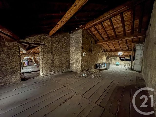 Appartement à vendre - 2 pièces - 126.8 m2 - TARARE - 69 - RHONE-ALPES - Century 21 Coquillat Immobilier