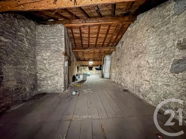 Appartement à vendre - 2 pièces - 126.8 m2 - TARARE - 69 - RHONE-ALPES - Century 21 Coquillat Immobilier