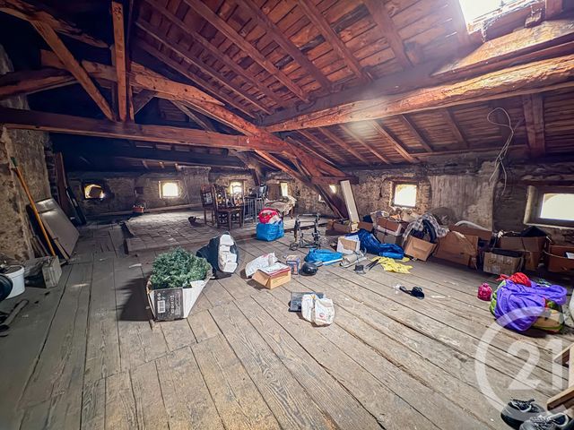 Appartement à vendre - 2 pièces - 126.8 m2 - TARARE - 69 - RHONE-ALPES - Century 21 Coquillat Immobilier