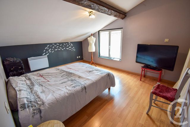 Afficher la photo en grand Appartement F5 à vendre - 6 pièces - 156.8 m2 - TARARE - 69 - RHONE-ALPES - Century 21 Coquillat Immobilier