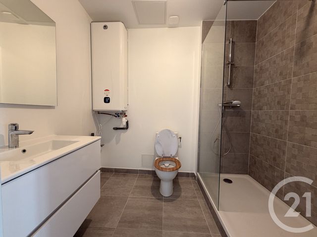 Appartement F2 à louer - 2 pièces - 48.1 m2 - TARARE - 69 - RHONE-ALPES - Century 21 Coquillat Immobilier