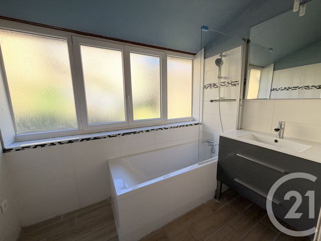 maison à louer - 3 pièces - 68.22 m2 - ST LOUP - 69 - RHONE-ALPES - Century 21 Coquillat Immobilier