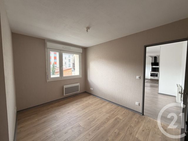 Appartement F2 à louer - 2 pièces - 50.97 m2 - TARARE - 69 - RHONE-ALPES - Century 21 Coquillat Immobilier